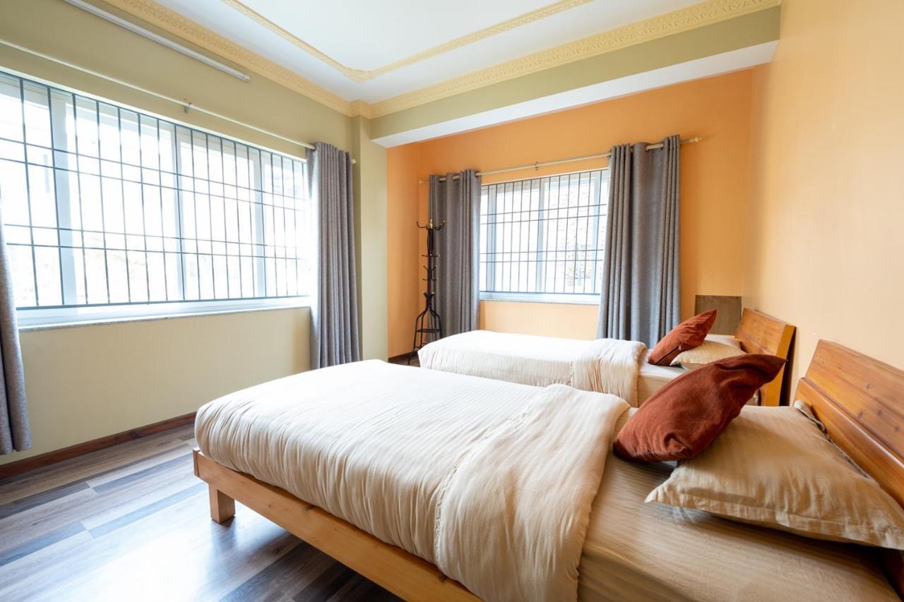 קטמנדו Shine Homestay Famille Francophone - Shine Home And Apartment מראה חיצוני תמונה