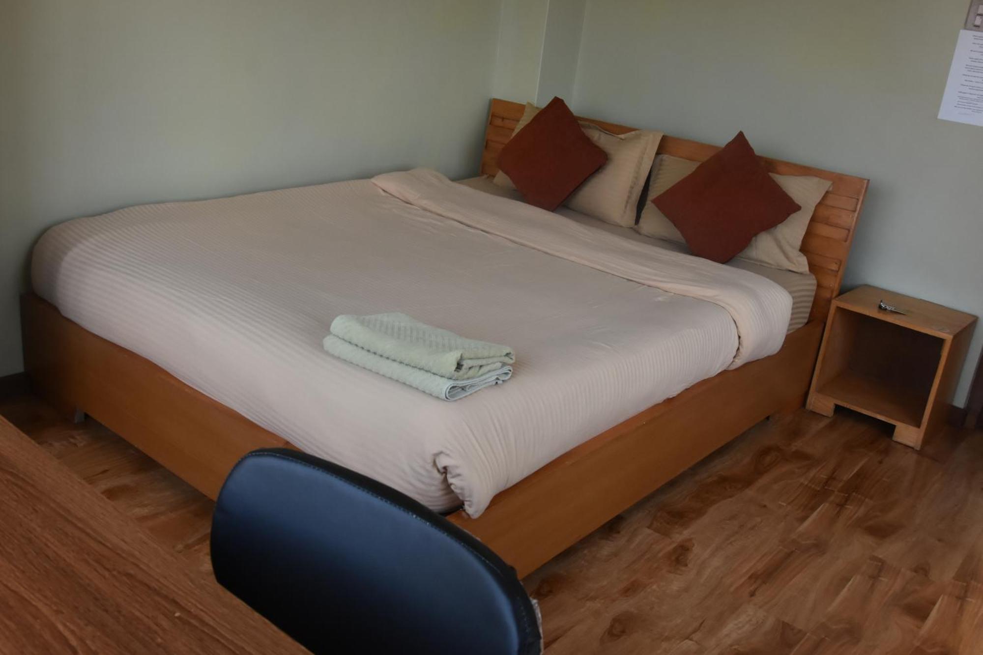קטמנדו Shine Homestay Famille Francophone - Shine Home And Apartment מראה חיצוני תמונה