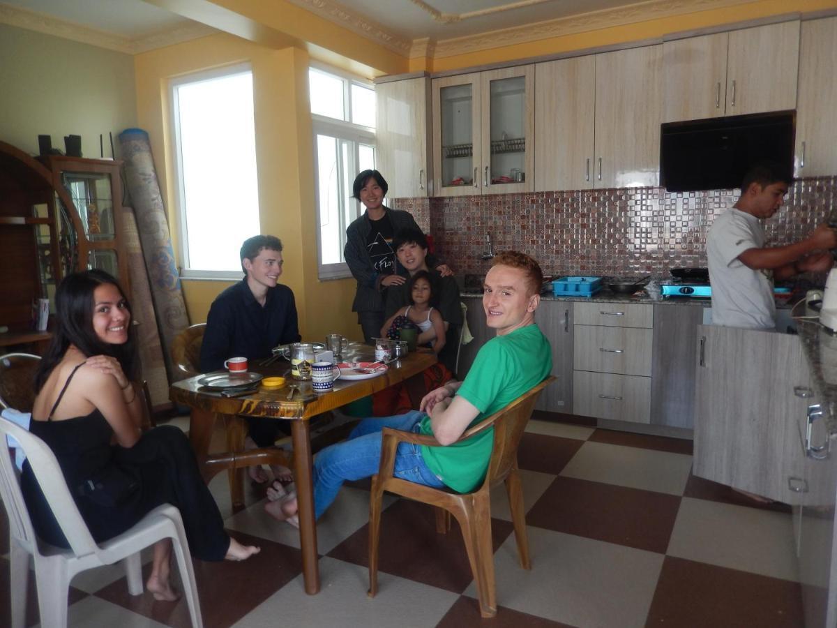 קטמנדו Shine Homestay Famille Francophone - Shine Home And Apartment מראה חיצוני תמונה
